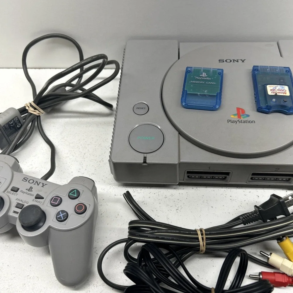 Sony PlayStation PS1 SCPH-5501 Bundle With 7 Games- Tested - Working